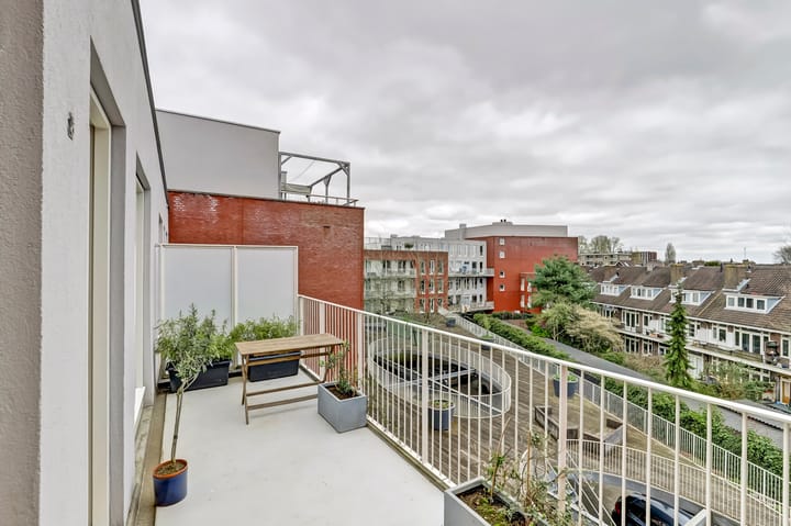 Photo 4 of Johan de Meesterstraat 61