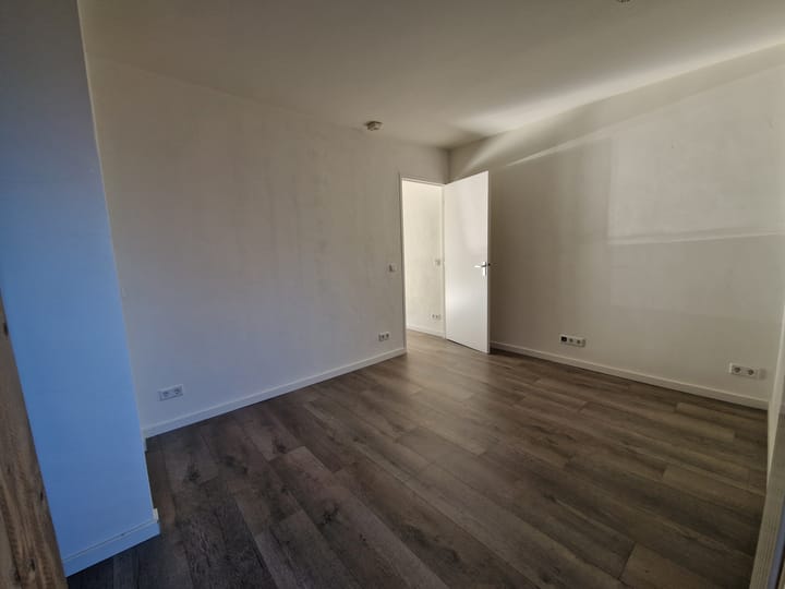 Foto 4 van Caspar Damstraat 53