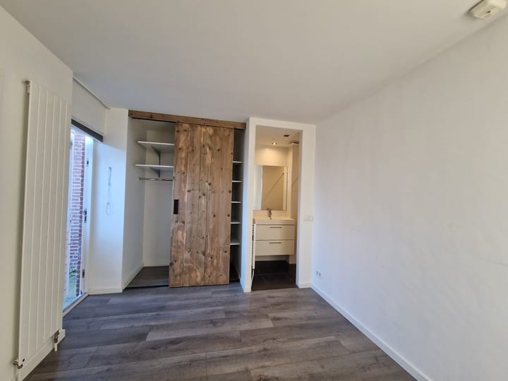 Foto 15 van Caspar Damstraat 53