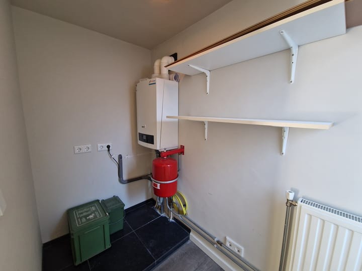 Foto 19 van Caspar Damstraat 53