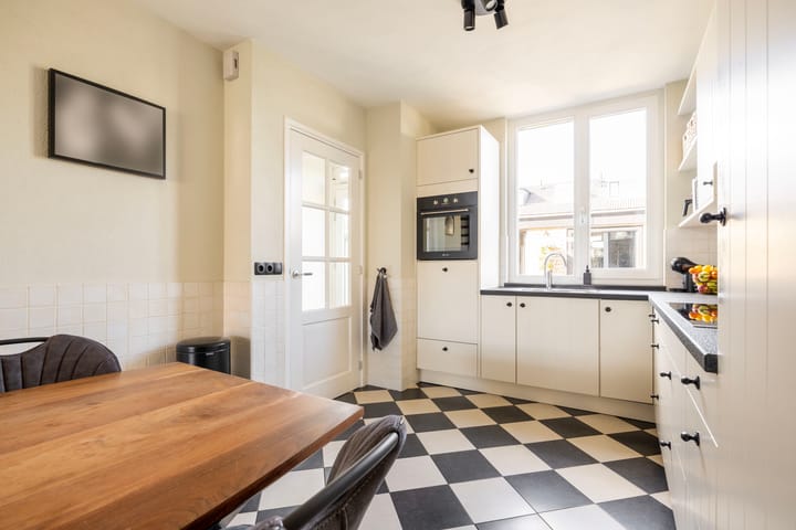 Foto 7 van Nassaustraat 13