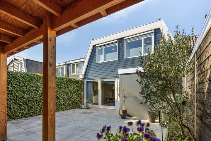 Foto 24 van Roggeveenstraat 14