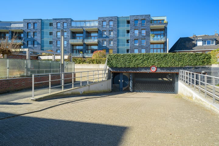 Photo 31 of Irenestraat 35-A