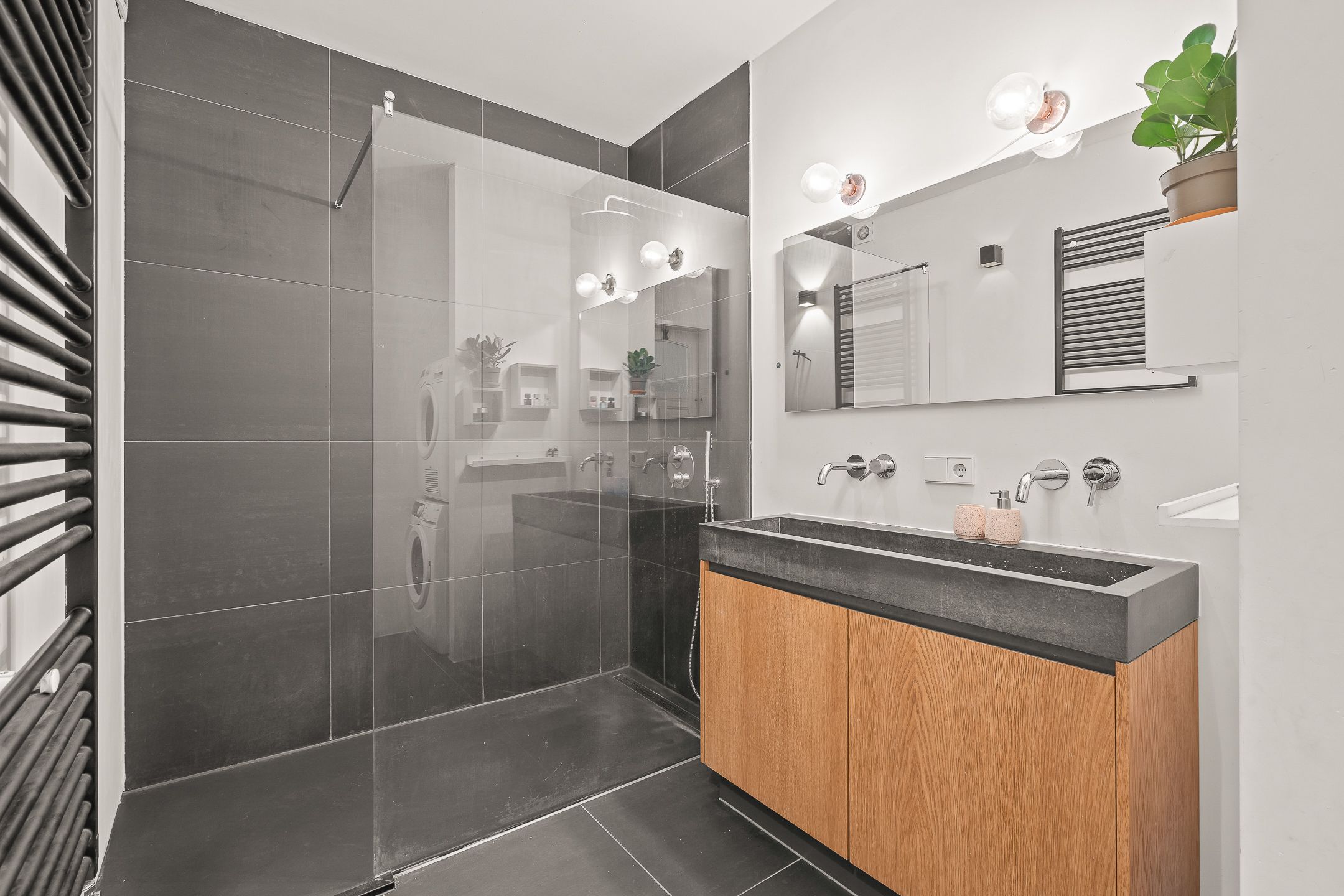 Foto 21 van Bergselaan 121-A