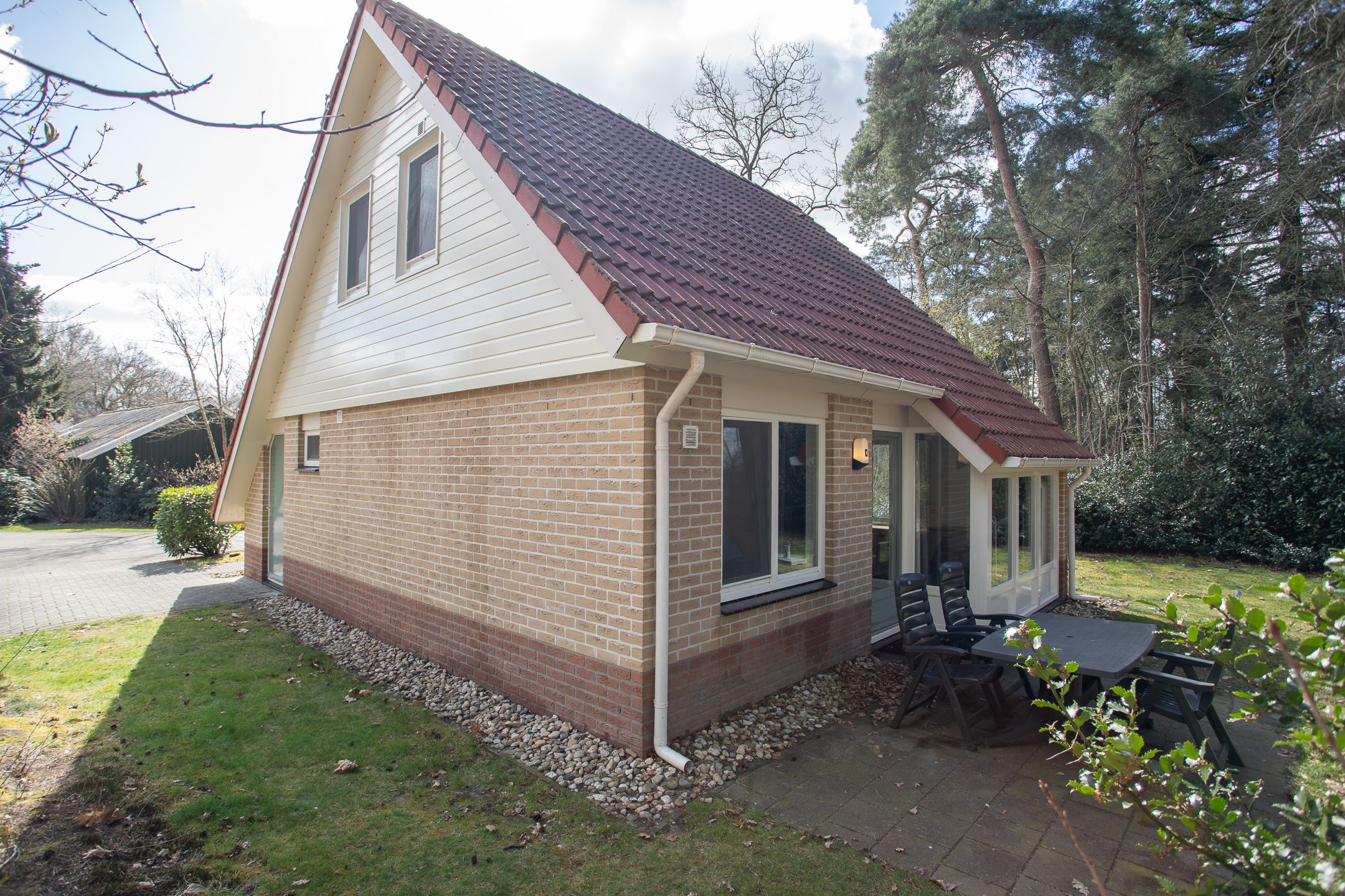 Foto 9 van Valkenlaan 76