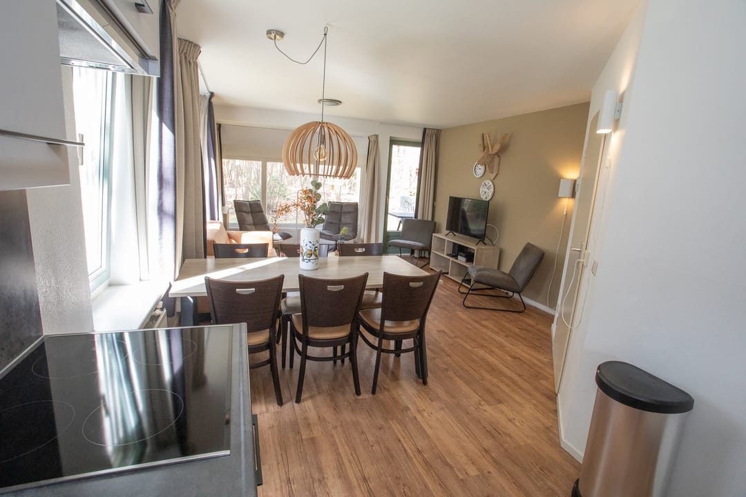 Foto 32 van Valkenlaan 76