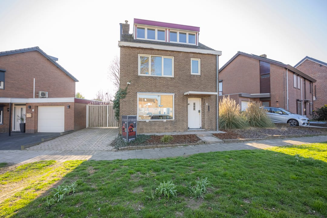 Foto 1 van Savelbergstraat 1