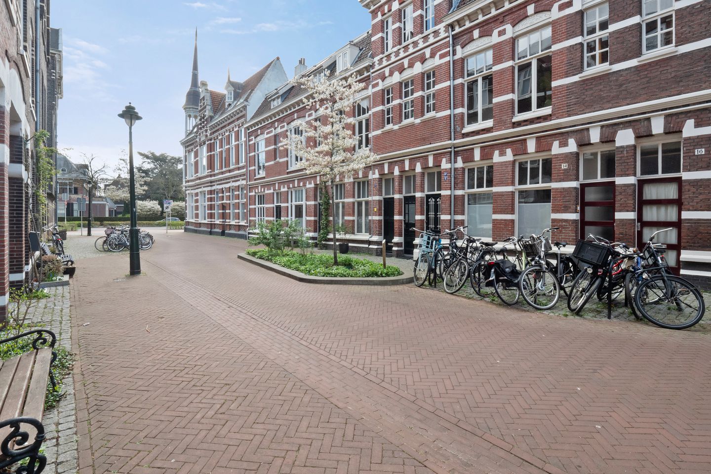 Foto 35 van Hertogstraat 12-A