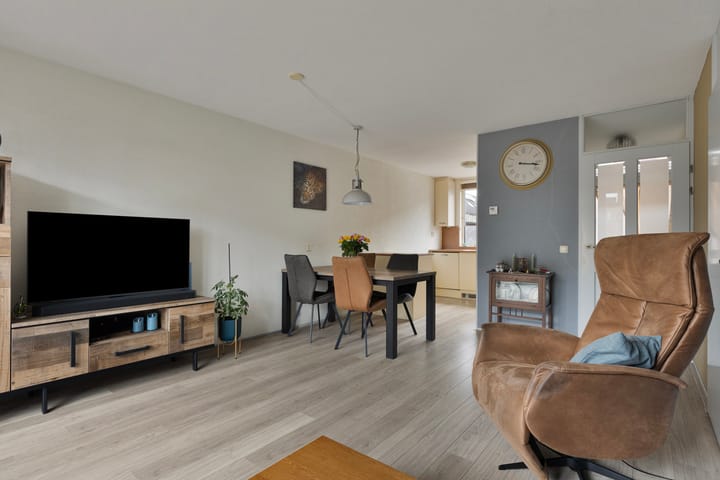 Foto 11 van Cor Witschgestraat 12