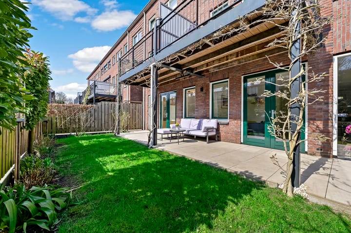 Foto 2 van Spaarwaterhof 15