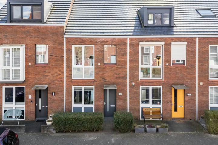 Foto 1 van Van den Broekstraat 55