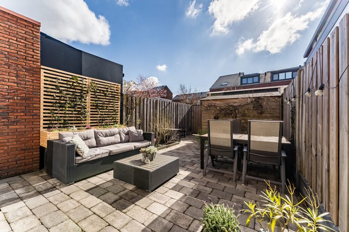 Foto 10 van Van den Broekstraat 55