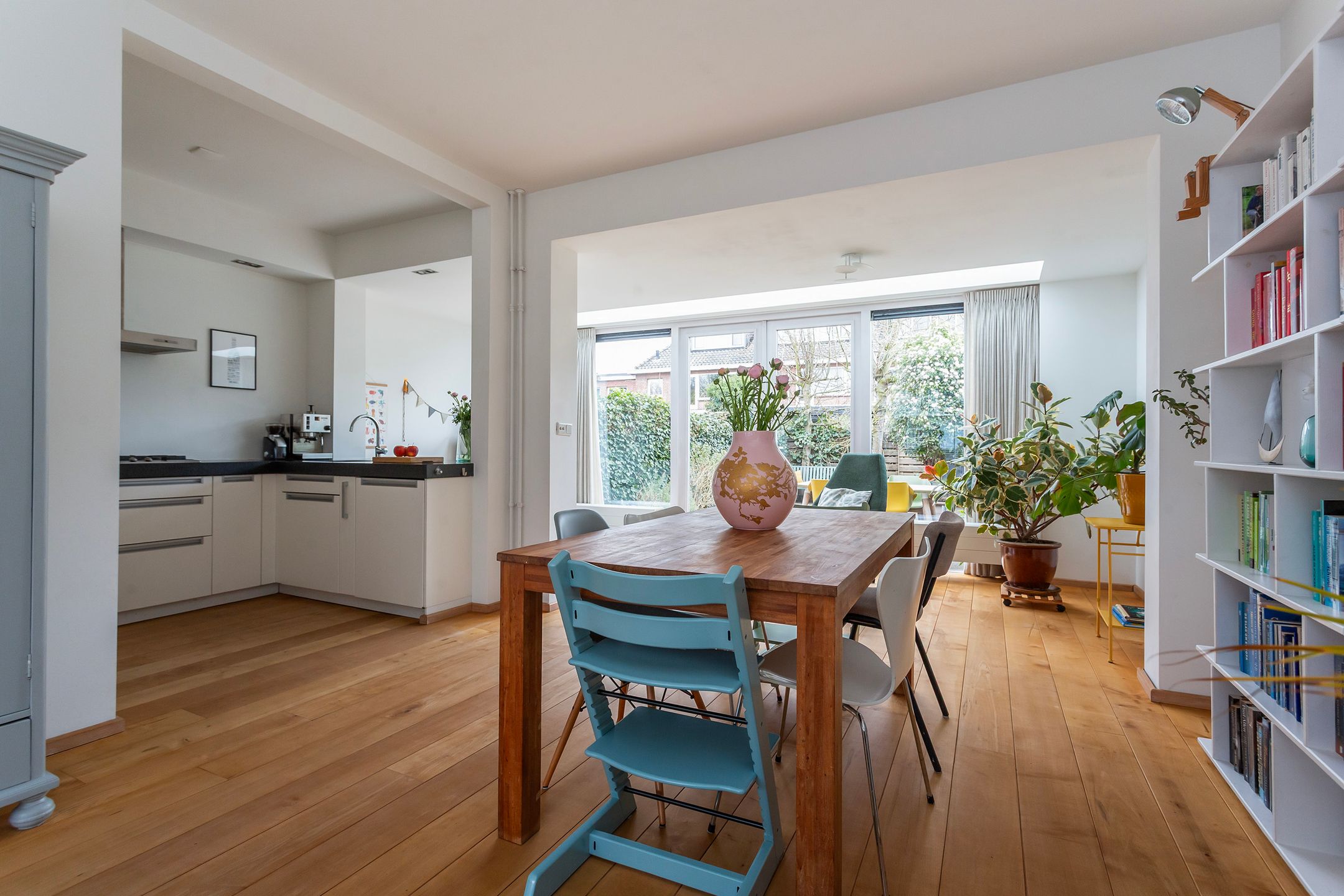 Photo 6 of Obrechtlaan 12