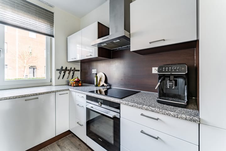Photo 27 of Van den Broekstraat 55