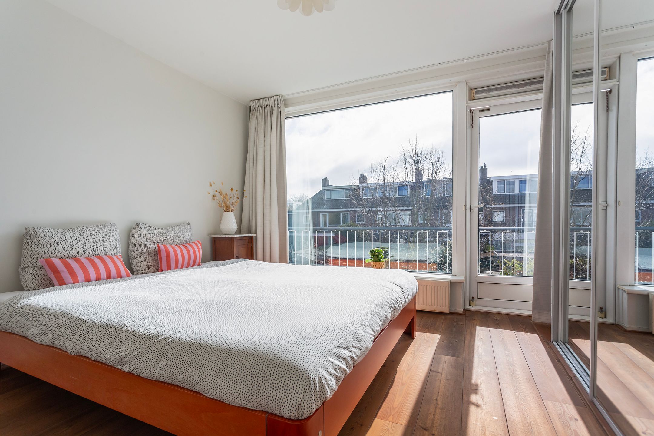 Photo 18 of Obrechtlaan 12