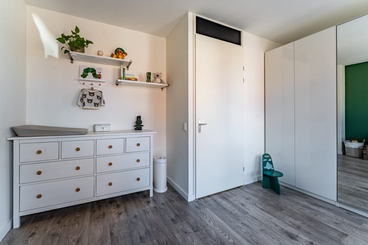 Photo 38 of Van den Broekstraat 55