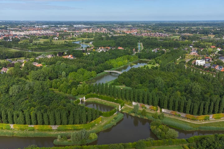 Photo 64 of Van den Broekstraat 55