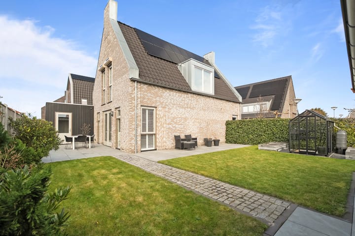 Foto 34 van Koningin Máximalaan 8