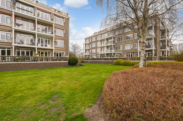 Photo 2 of Goudenregenstraat 338