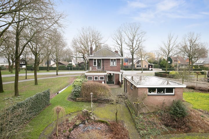 Foto 30 van Almelosestraat 48