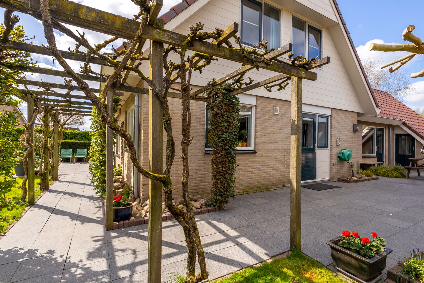 Foto 55 van Fuutlaan 1