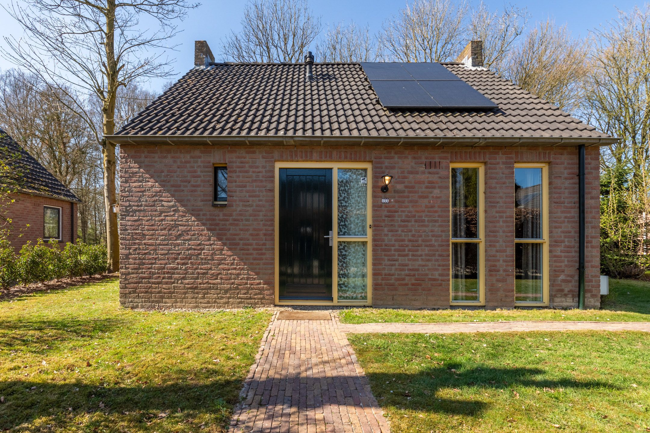 3-bedroom freehold villa in Ewijk — photo 1 of 5