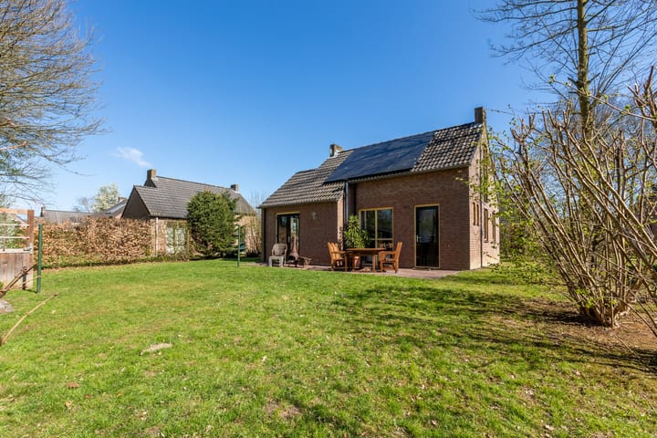 Vrijstaande woning te koop: Groene Heuvels 155, Ewijk
