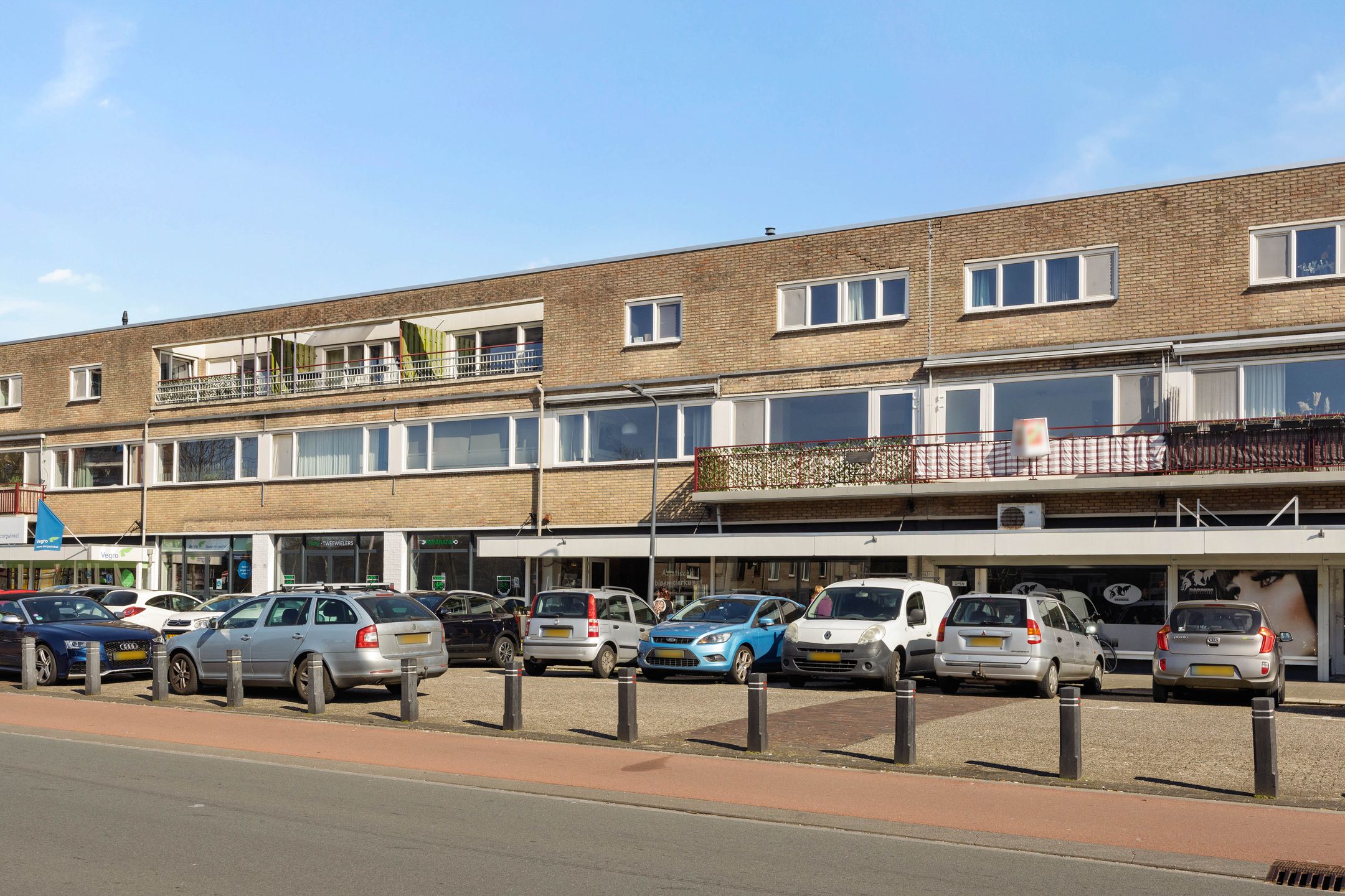 Photo 27 of Zandveldstraat 32