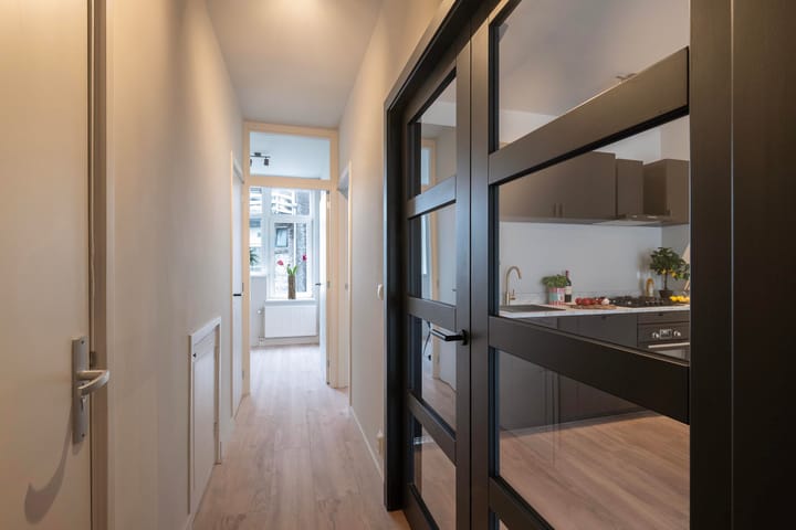 Foto 11 van Lorentzplein 10-B1