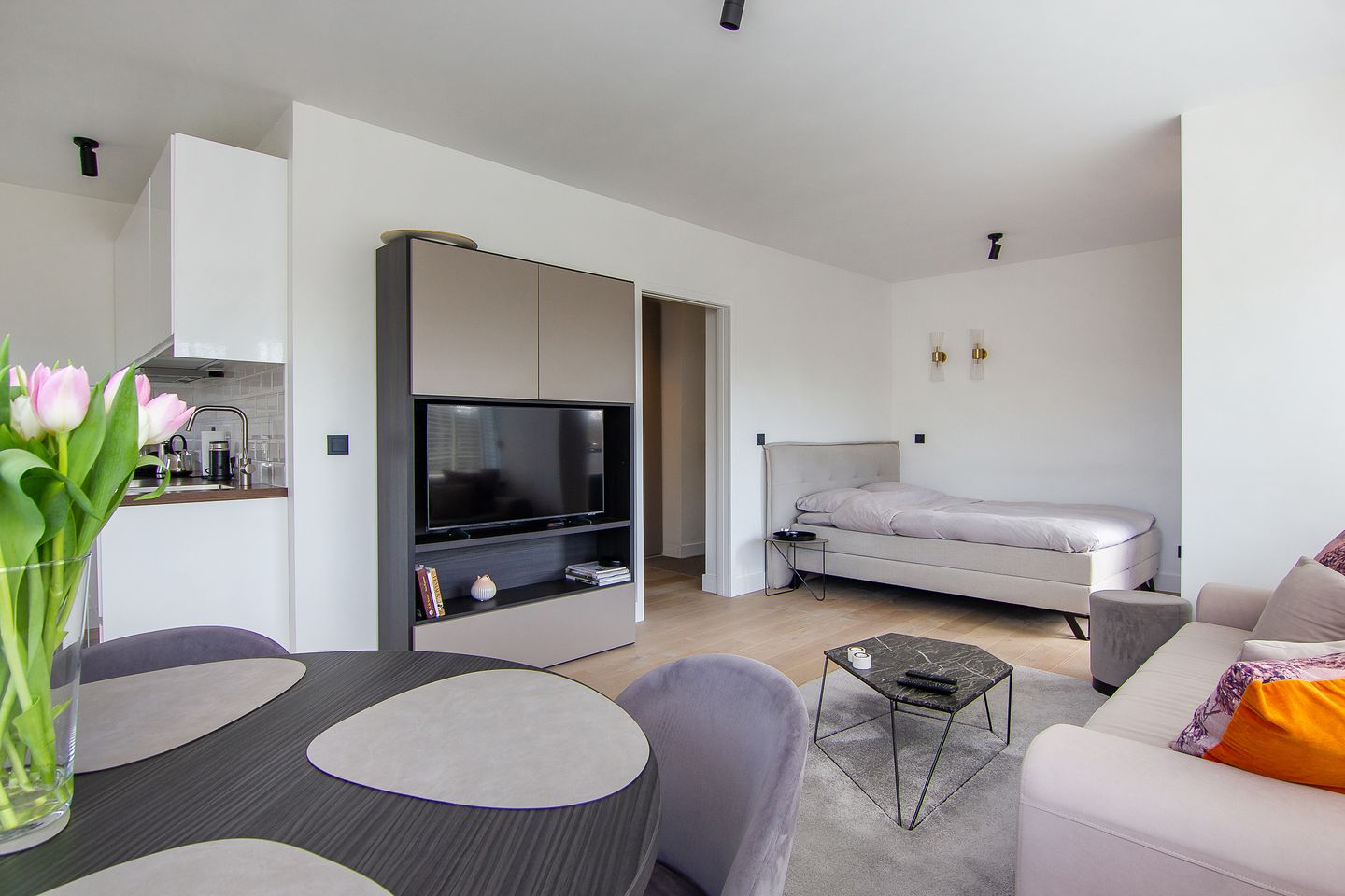 Photo 10 of Tesselschadeplein 17