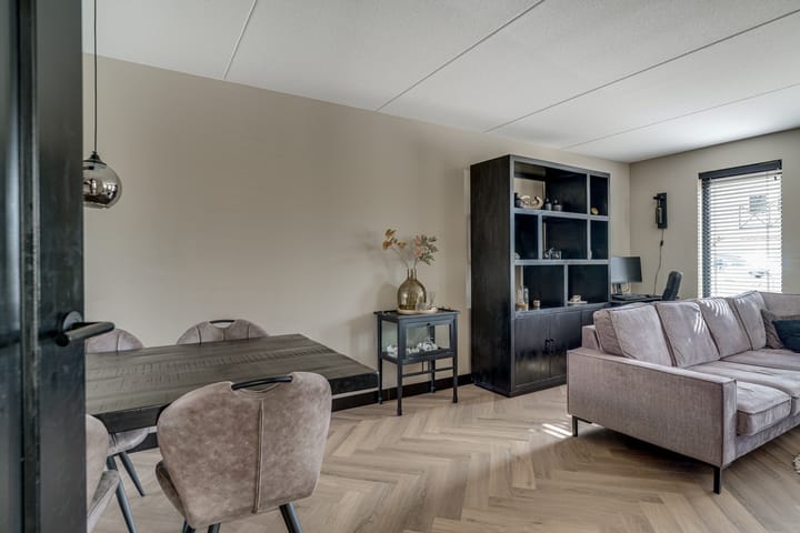 Photo 13 of Commendereijstraat 5