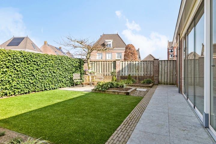 Foto 4 van Roselmanserf 8