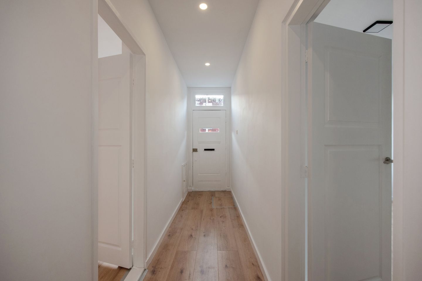 Foto 5 van Van Musschenbroekstraat 253