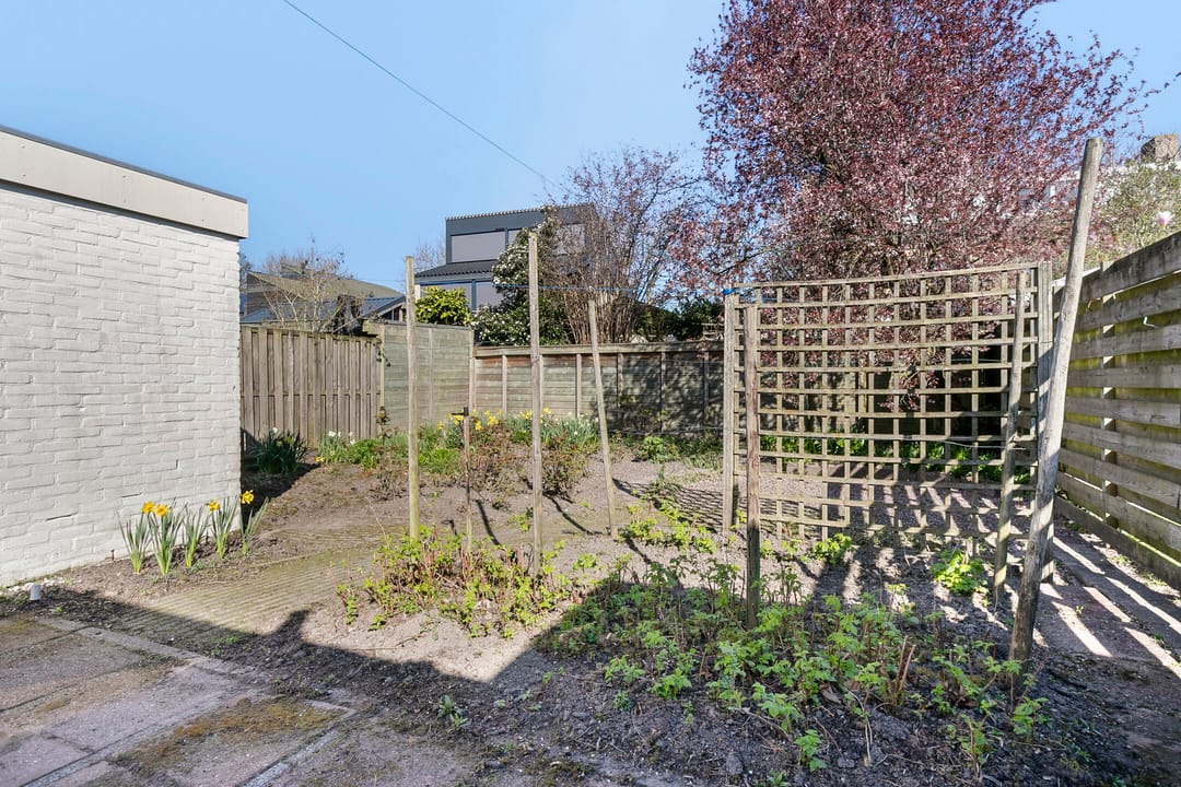 Foto 2 van Esdoornlaan 28