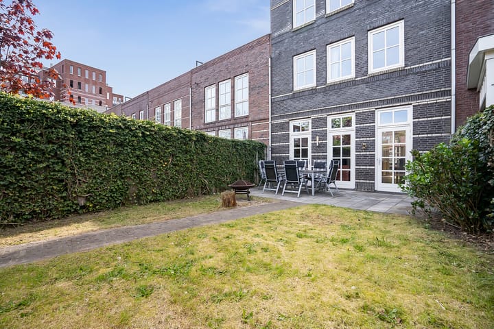 Foto 2 van Oberon 46