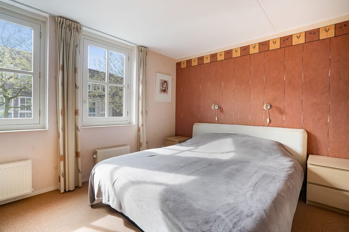 Foto 15 van Oberon 46