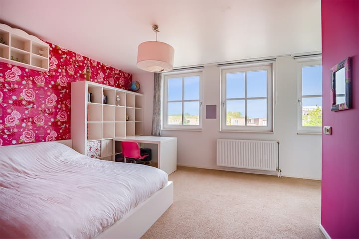 Foto 24 van Oberon 46