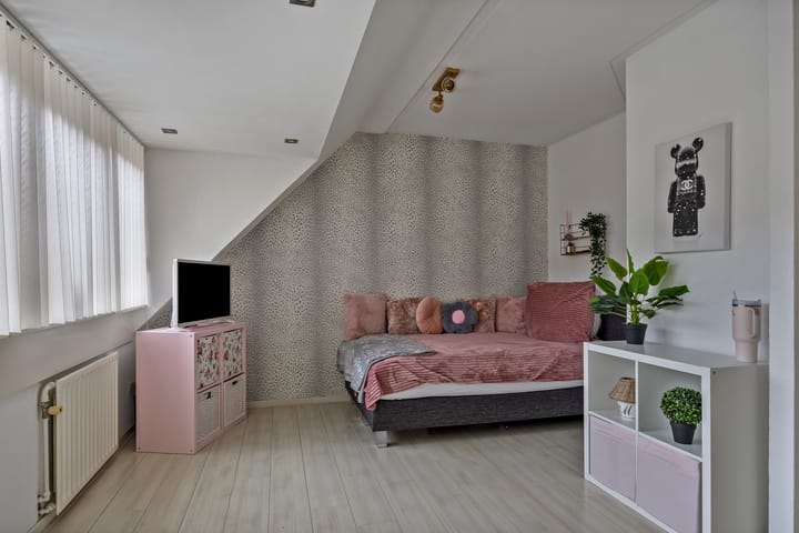 Foto 16 van Taniaburg 70