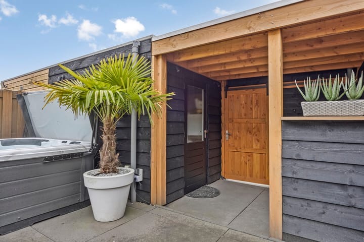 Foto 20 van Taniaburg 70