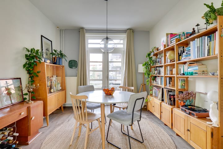 Foto 4 van Laan van Nieuw-Guinea 7-BS