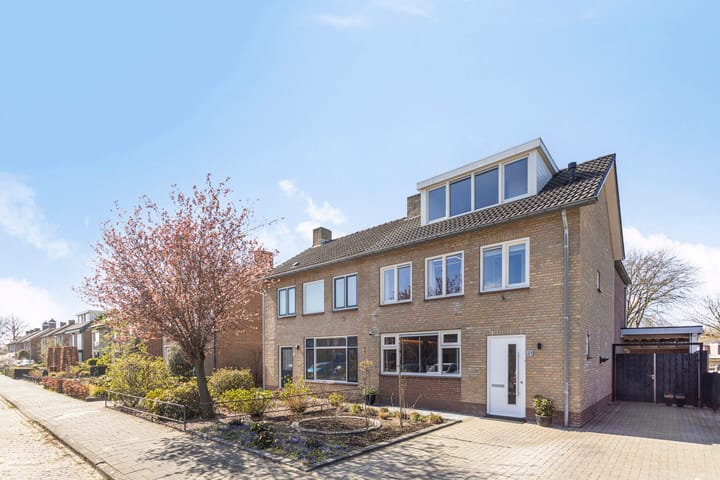 Foto 1 van Schoolstraat 23