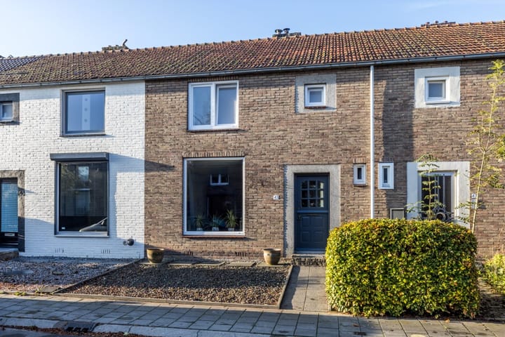 Foto 1 van Julianalaan 45