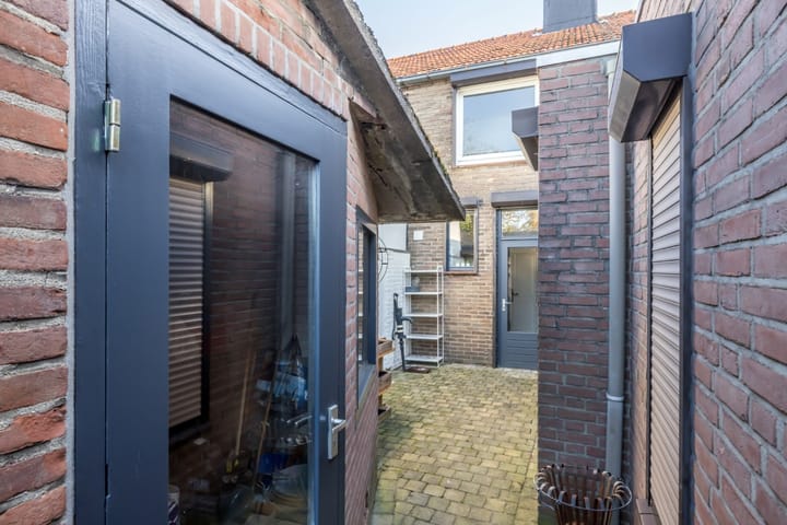 Foto 22 van Julianalaan 45