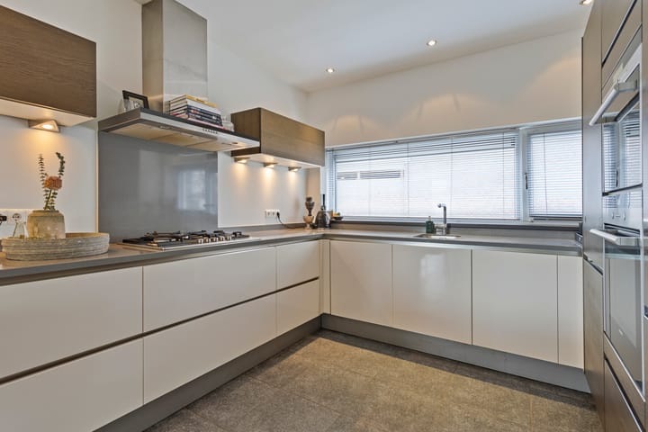 Photo 16 of Driessensstraat 64