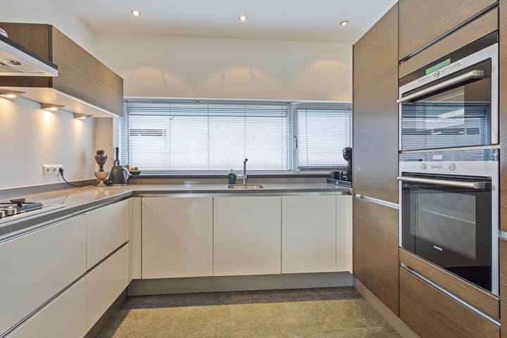 Photo 17 of Driessensstraat 64