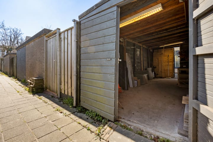 Photo 40 of Harderwijkstraat 5