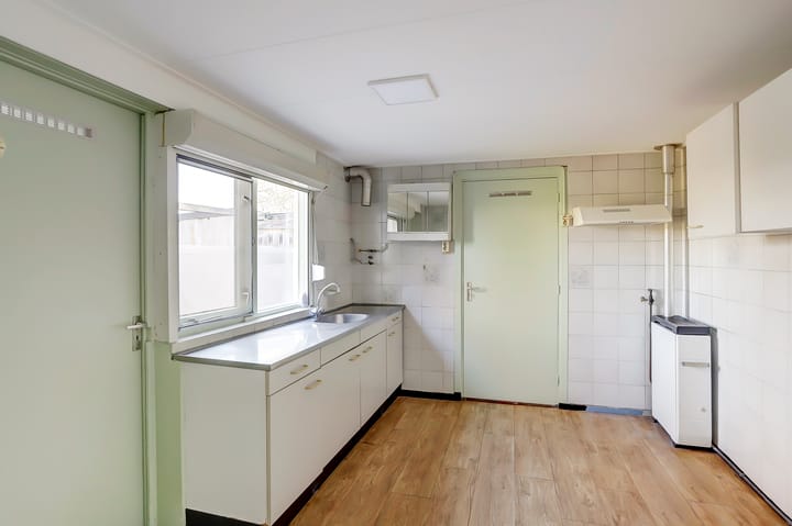 Photo 11 of Prins Alexanderstraat 116