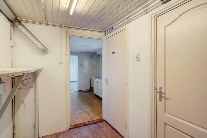 Photo 12 of Prins Alexanderstraat 116