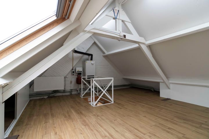 Photo 32 of van Ranststraat 9