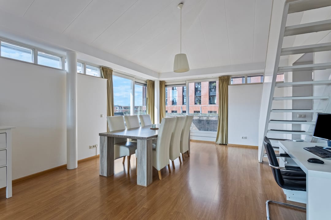 Foto 2 van Sphinxlunet 105-F